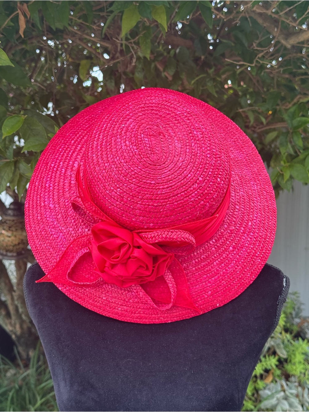 Women’s Straw Sun Hat with Decorative Rose